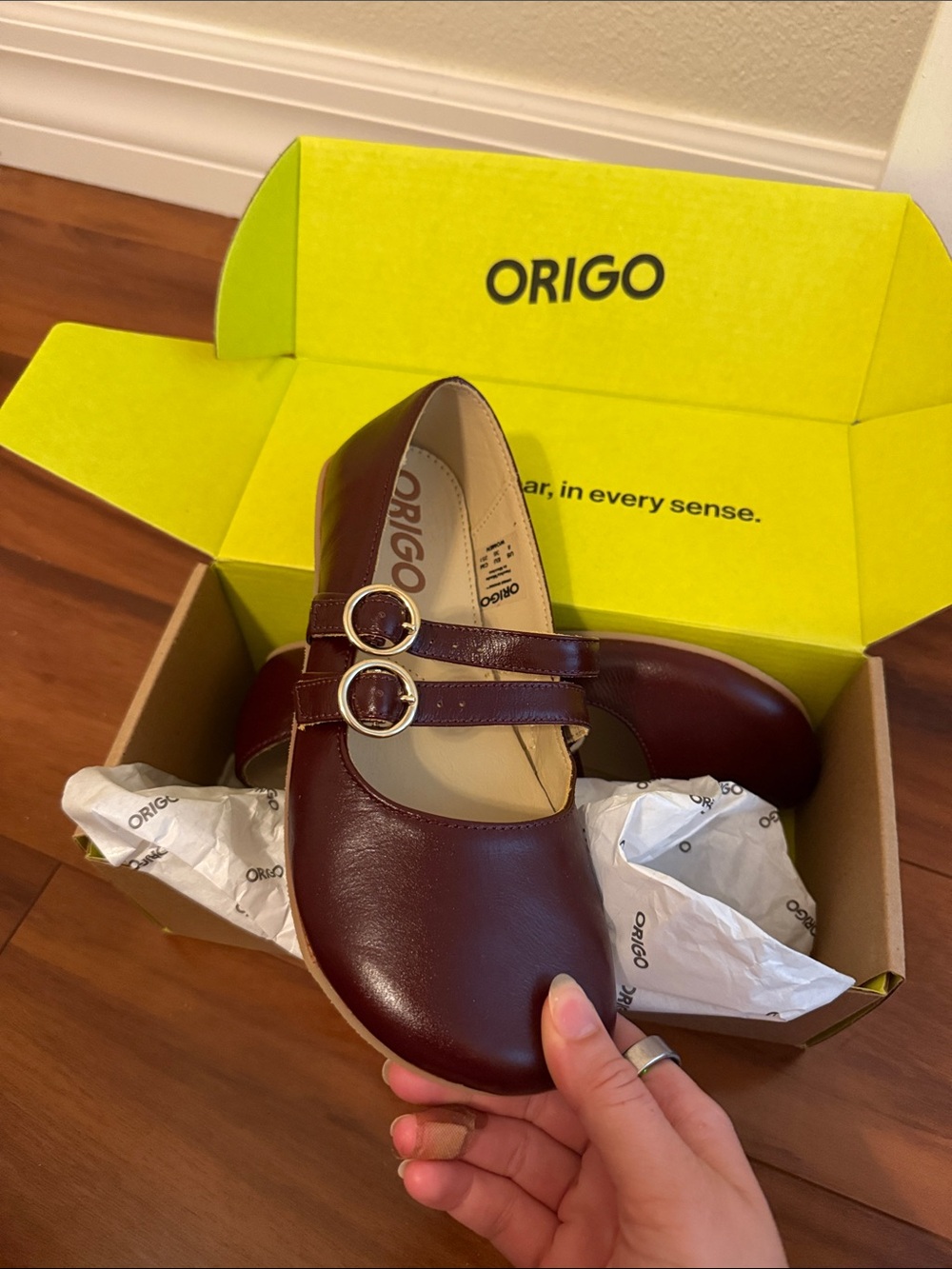 ORIGO Burgundy Mary Jane Flats with Double Buckles size 8